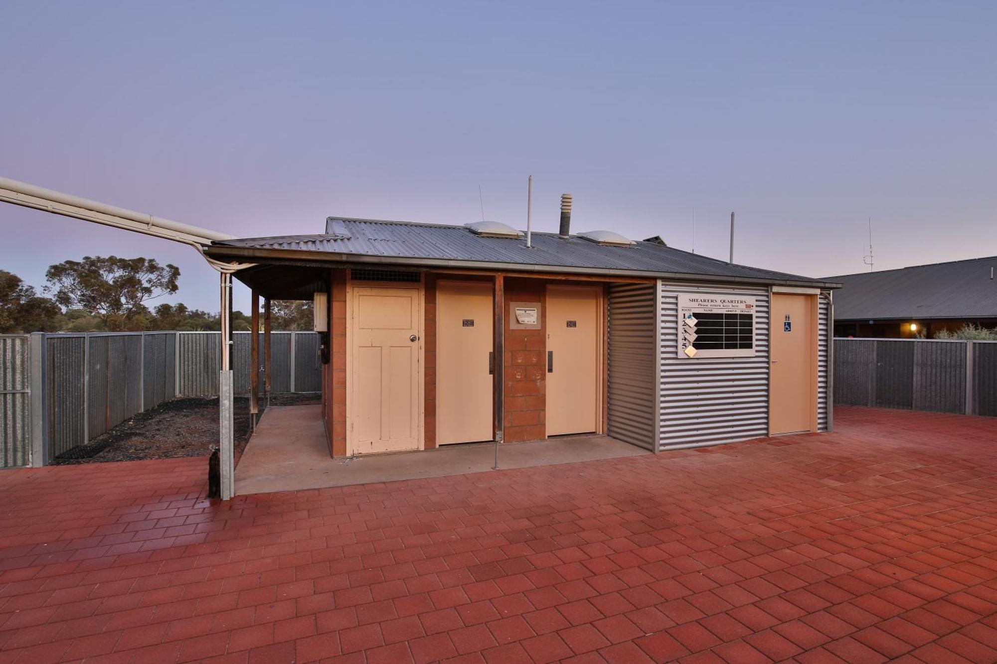 Mungo Shearers' Quarters Villa Екстериор снимка
